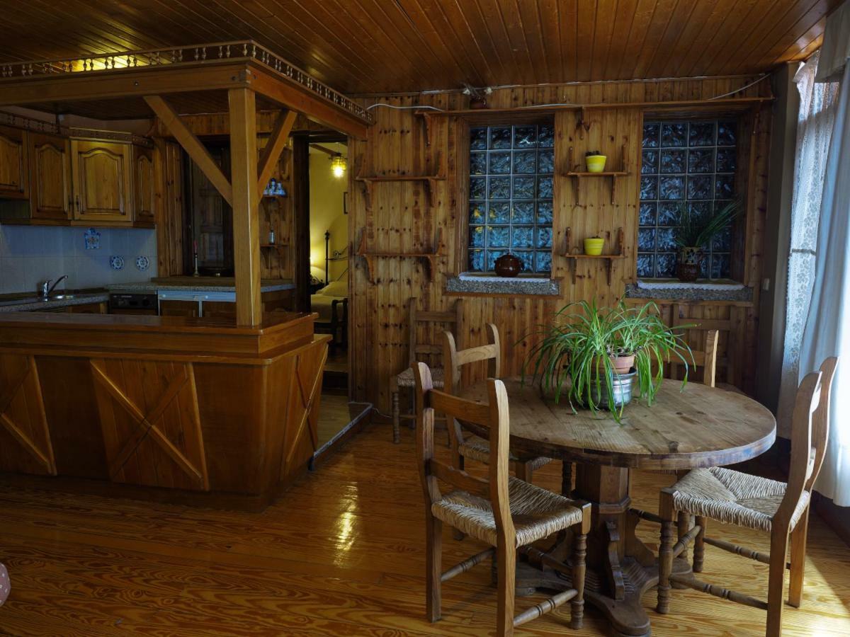 Hospedium Hostal Almanzor Navarredonda de Gredos Exteriér fotografie